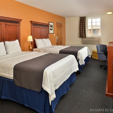 Rodeway Inn Saint Joseph Eksteriør billede