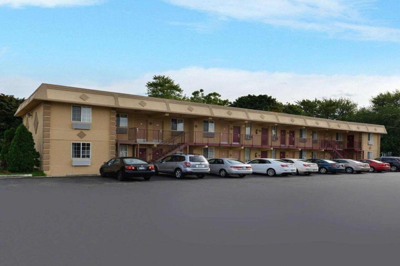 Rodeway Inn Saint Joseph Eksteriør billede